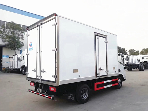 福田歐馬可S1國(guó)六藍(lán)牌冷藏車(chē)